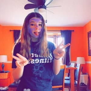 Meet your Posher, Zora